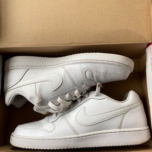 Nike Ebernon White